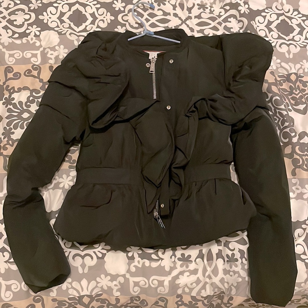 Cropped puff winter jacket. Brand-Dsquared
